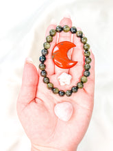 Load image into Gallery viewer, Scorpio - Zodiac Crystal Set