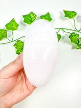 Load image into Gallery viewer, Pink Mangano Calcite Shiva UV (PM40)