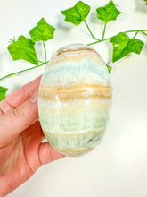 Load image into Gallery viewer, Caribbean Calcite Shiva (CC32)