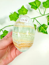 Load image into Gallery viewer, Caribbean Calcite Shiva (CC38)