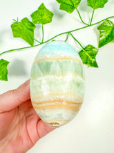 Load image into Gallery viewer, Caribbean Calcite Shiva (CC34)