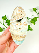 Load image into Gallery viewer, Blue Aragonite Shiva (BA42)