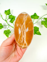 Load image into Gallery viewer, Honey Calcite Shiva (HC30)