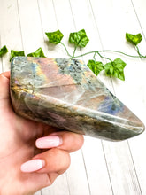 Load image into Gallery viewer, Labradorite Freeform (52i)