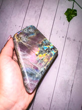 Load image into Gallery viewer, Labradorite Freeform (52i)