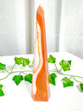 Load image into Gallery viewer, Carnelian Tower (105D)