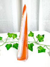 Load image into Gallery viewer, Carnelian Tower (85B)