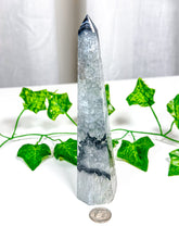 Load image into Gallery viewer, Black Agate Tower (34B)