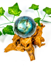 Load image into Gallery viewer, Labradorite Sphere (35C)
