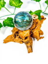 Load image into Gallery viewer, Labradorite Sphere (25A)