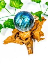 Load image into Gallery viewer, Labradorite Sphere (25F)