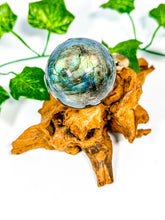Load image into Gallery viewer, Labradorite Sphere (25G)
