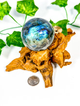 Load image into Gallery viewer, Labradorite Sphere (25H)