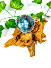 Load image into Gallery viewer, Labradorite Sphere (20C)