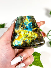 Load image into Gallery viewer, Labradorite Freeform (40C)