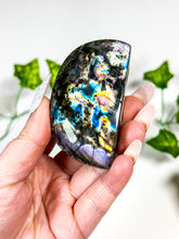 Load image into Gallery viewer, Labradorite Freeform (32B)
