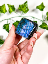 Load image into Gallery viewer, Labradorite Freeform (28A)