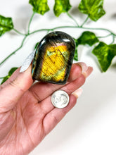 Load image into Gallery viewer, Labradorite Freeform (28B)