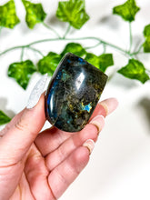 Load image into Gallery viewer, Labradorite Freeform (28B)