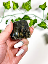 Load image into Gallery viewer, Labradorite Freeform (26A)