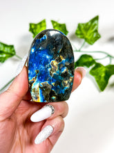 Load image into Gallery viewer, Labradorite Freeform (22D)