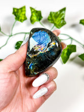 Load image into Gallery viewer, Labradorite Freeform (18A)