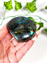Load image into Gallery viewer, Labradorite Freeform (16B)