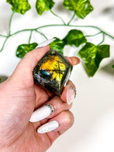 Load image into Gallery viewer, Labradorite Freeform (12B)