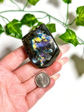 Load image into Gallery viewer, Labradorite Freeform (12C)