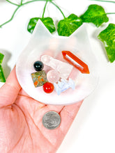Load image into Gallery viewer, Satin Spar Selenite Cat Bowl (S1)