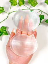 Load image into Gallery viewer, Satin Spar Selenite Cat Bowl (S2)