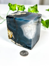 Load image into Gallery viewer, Volcanic Agate Standing Cube (UV) 45E
