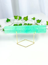 Load image into Gallery viewer, Green Emerald Fluorite Bracelet Stand (120B)