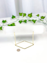 Load image into Gallery viewer, Satin Spar Selenite Bracelet Stand