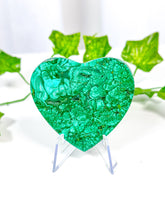 Load image into Gallery viewer, Malachite Heart on Stand (67M)