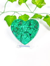 Load image into Gallery viewer, Malachite Heart on Stand (54M)
