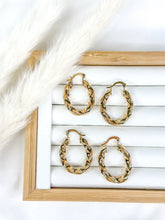 Load image into Gallery viewer, Sophie Hoops Earring | Fine Jewelry