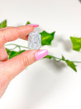 Load image into Gallery viewer, Raw Celestite Rough Stone