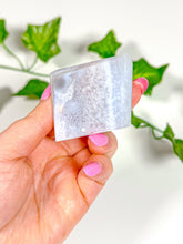 Load image into Gallery viewer, Flower Agate Freeform (11A)