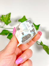 Load image into Gallery viewer, Flower Agate Freeform (10B)