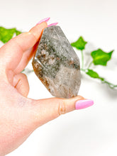 Load image into Gallery viewer, Garden Quartz Freeform