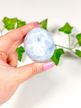 Load image into Gallery viewer, Blue Calcite Egg