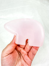 Load image into Gallery viewer, Pink Mangano Calcite Elephant UV Reactive (40S)