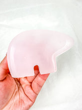 Load image into Gallery viewer, Pink Mangano Calcite Elephant UV Reactive (40S)