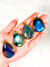 Load image into Gallery viewer, Labradorite Gold Pendent (PICK YOUR OWN)