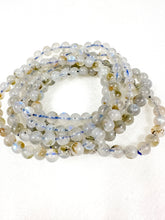 Load image into Gallery viewer, Labradorite Bracelet (Flashy)