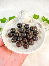 Load image into Gallery viewer, Mini Star Garnet Sphere