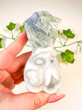 Load image into Gallery viewer, Moss Agate Goddess Body (58D)