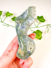 Load image into Gallery viewer, Moss Agate Goddess Body (58E)