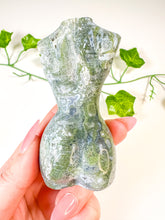 Load image into Gallery viewer, Moss Agate Goddess Body (58E)